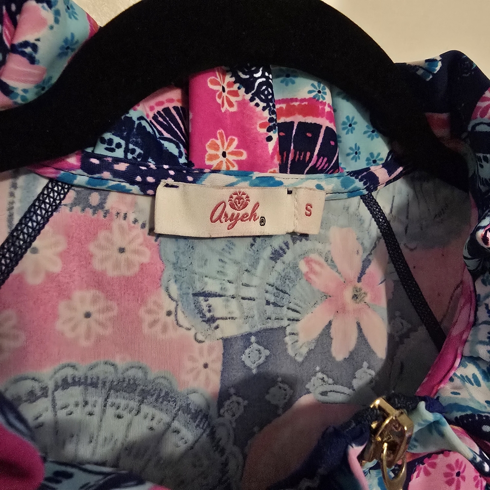 Aryeh Pink and Blue Full Zip Jacket Size Small UPF 50+ - Picture 3 of 7
